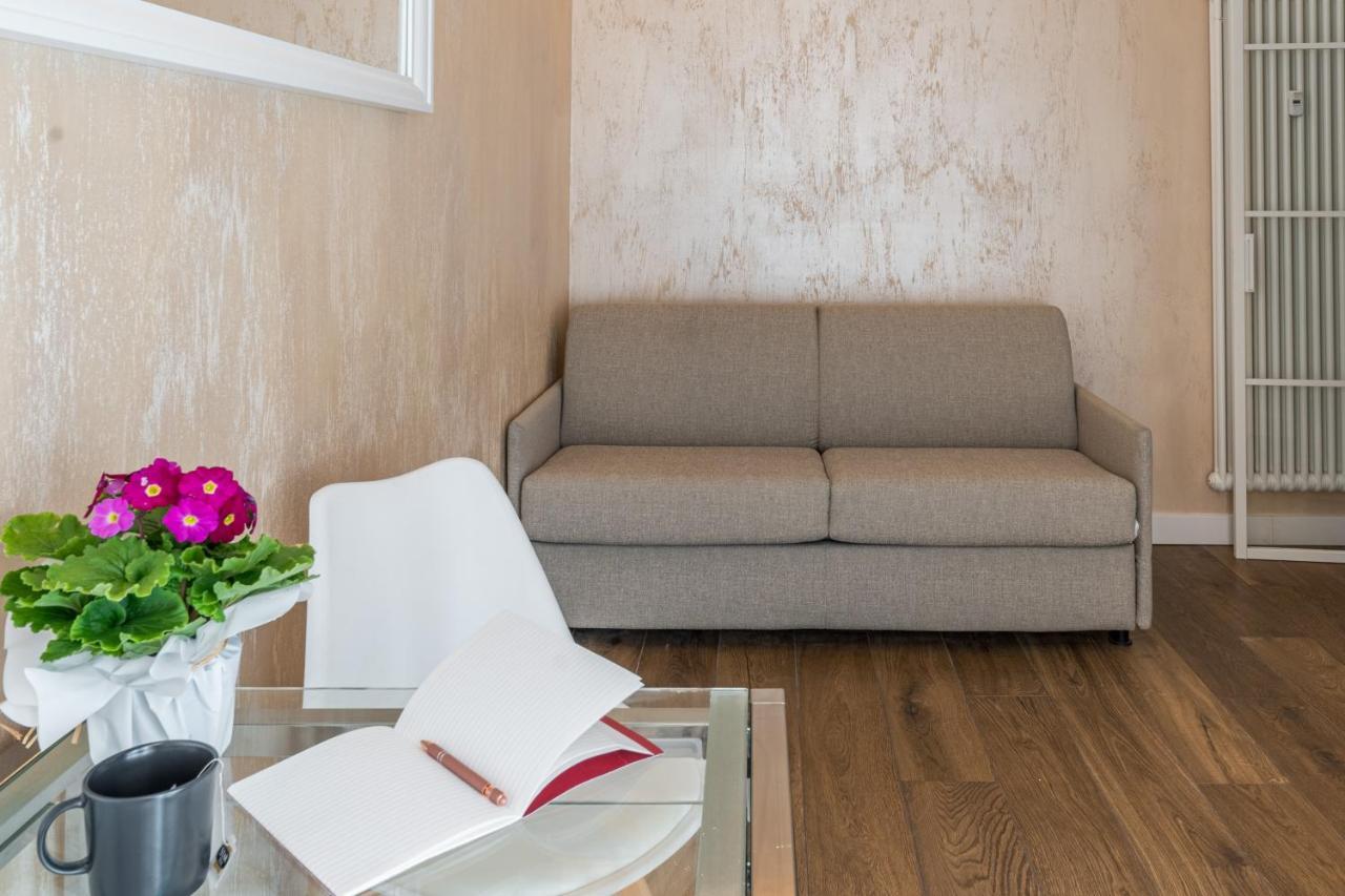The Venue Apartment Рим Екстериор снимка